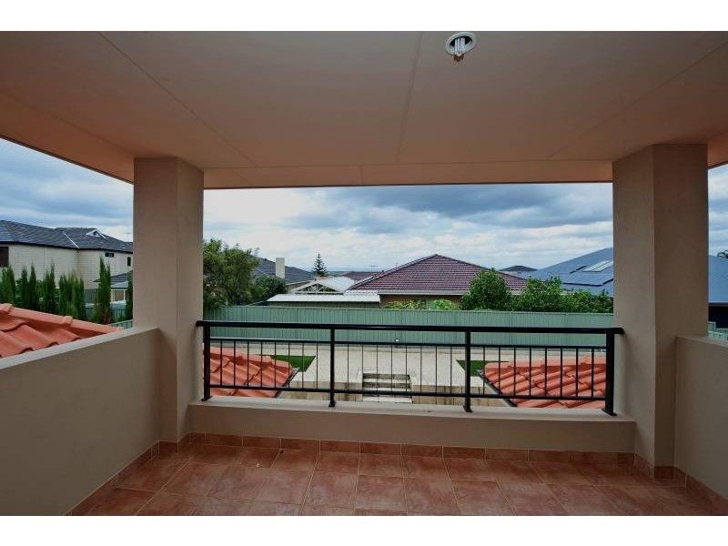 39 Stonewall Circuit, Landsdale WA 6065