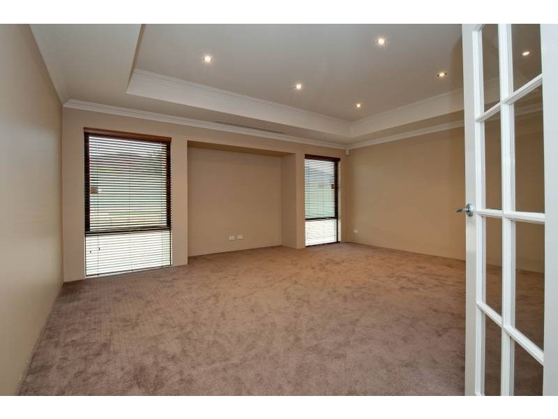 39 Stonewall Circuit, Landsdale WA 6065