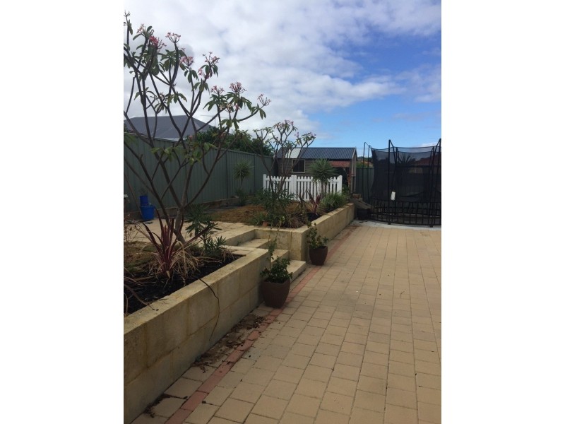 39 Stonewall Circuit, Landsdale WA 6065