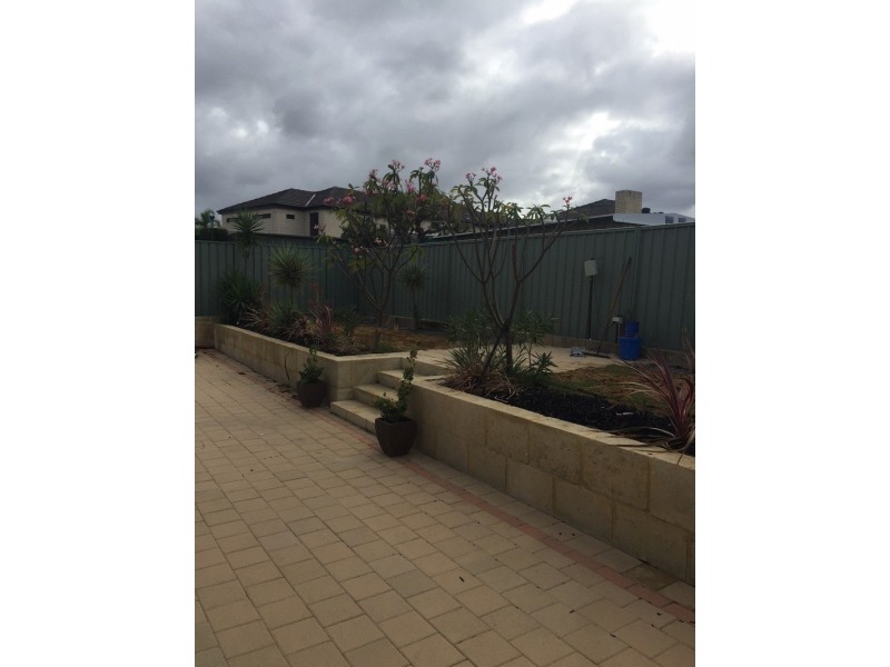 39 Stonewall Circuit, Landsdale WA 6065