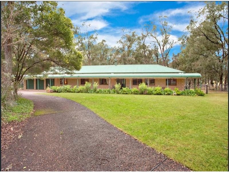 1 STURT PLACE, Windsor Downs NSW 2756