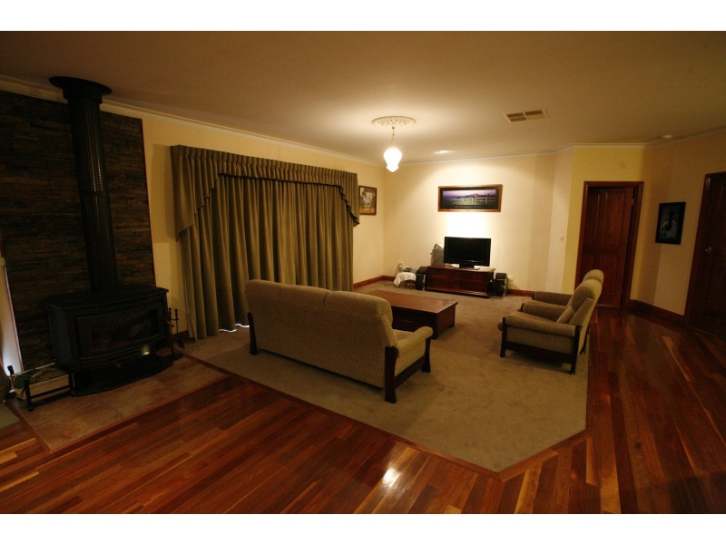 1237 Banksdale rd, Hansonville VIC 3675