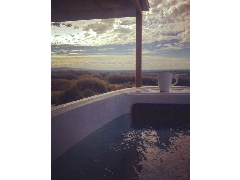 1237 Banksdale rd, Hansonville VIC 3675