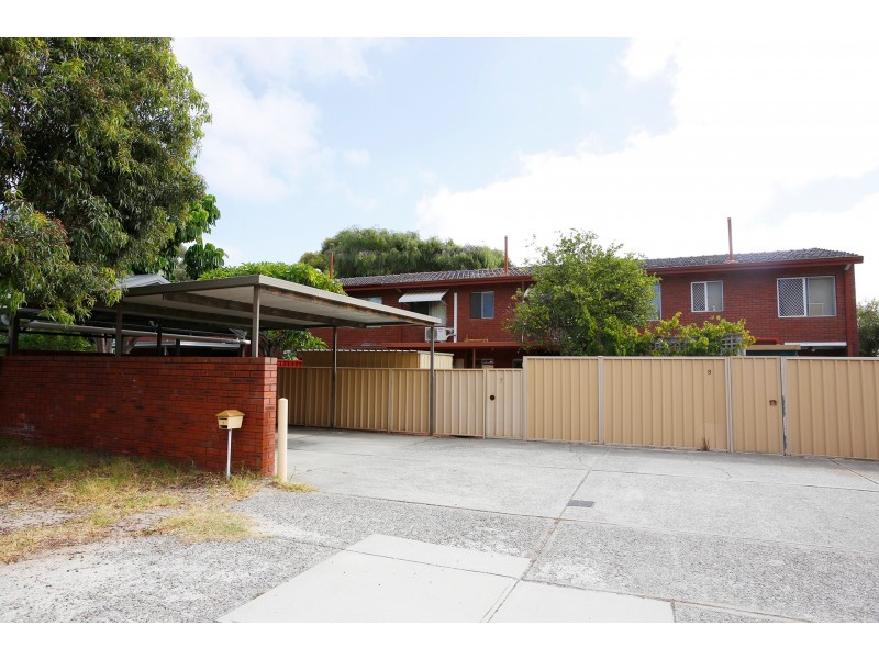 7 Mirreen Court, Karawara WA 6152