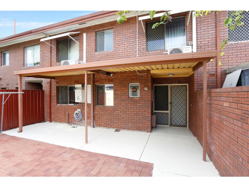 7 Mirreen Court, Karawara WA 6152