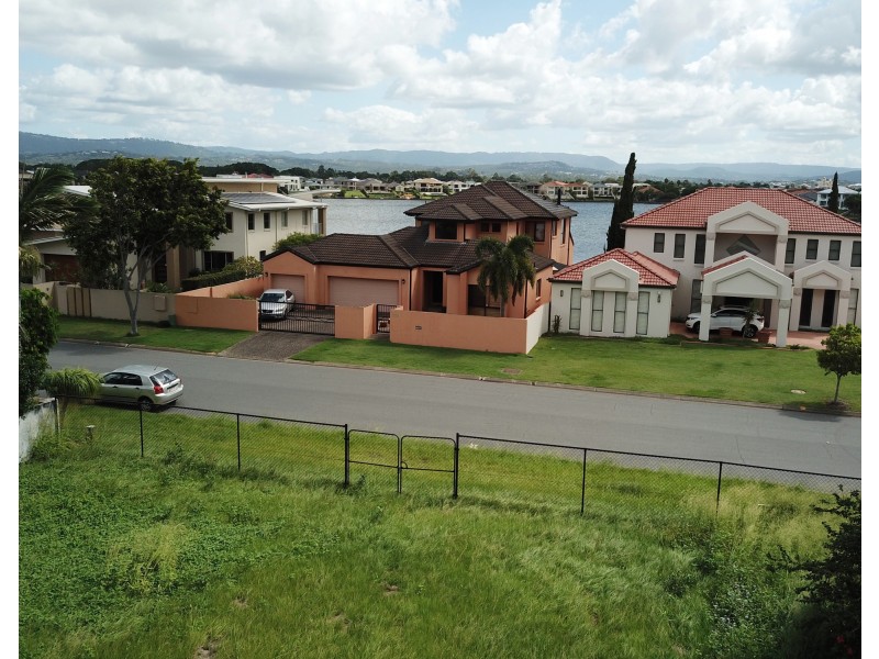 116 Edinburgh Road, Benowa QLD 4217