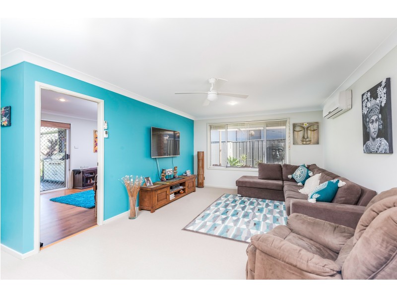 6 Creighton Drive, Medowie NSW 2318