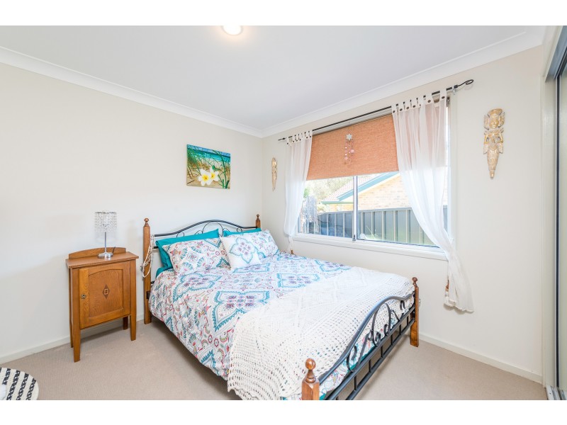 6 Creighton Drive, Medowie NSW 2318