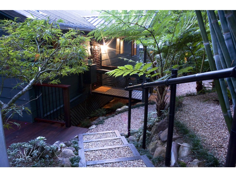 16 Lucania Court, Tamborine Mountain QLD 4272