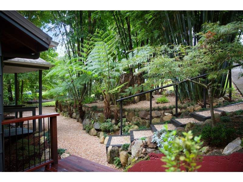16 Lucania Court, Tamborine Mountain QLD 4272