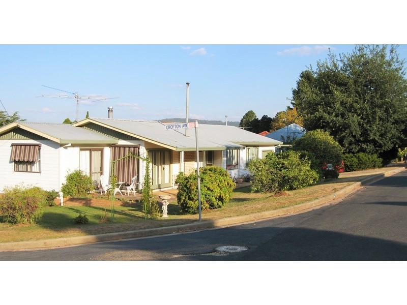 2 Crofton Avenue, Batlow NSW 2730