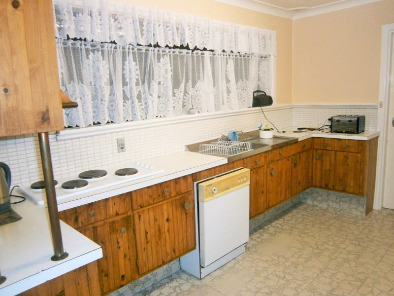 2 Crofton Avenue, Batlow NSW 2730
