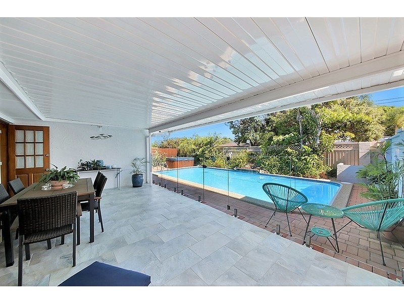 6 Key West, Broadbeach Waters QLD 4218