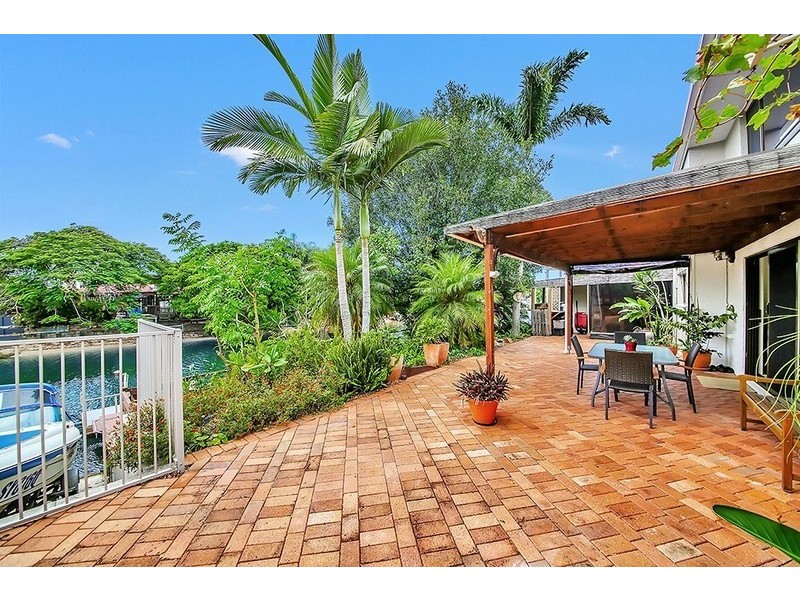 6 Key West, Broadbeach Waters QLD 4218