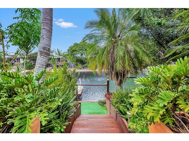 6 Key West, Broadbeach Waters QLD 4218