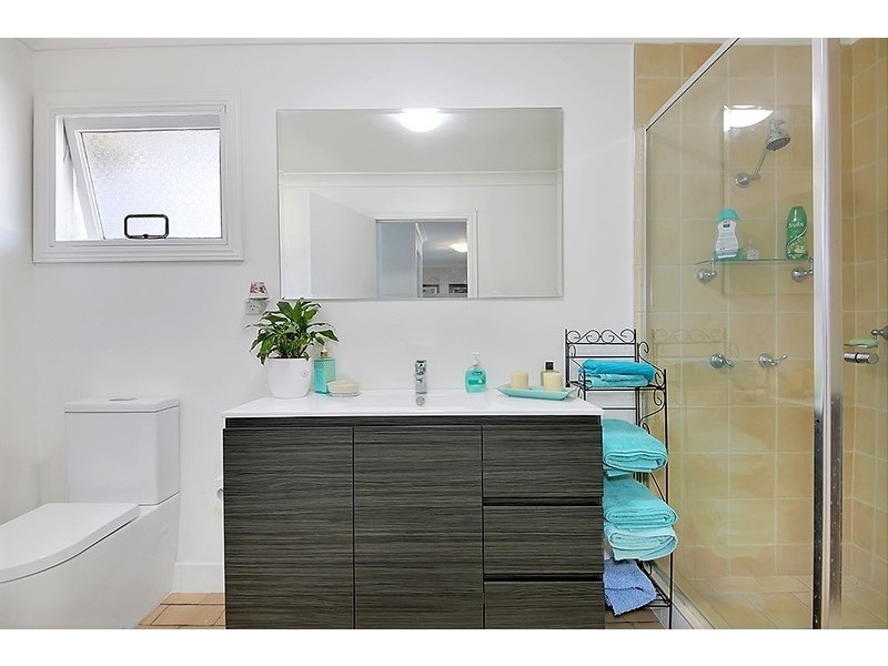 6 Key West, Broadbeach Waters QLD 4218