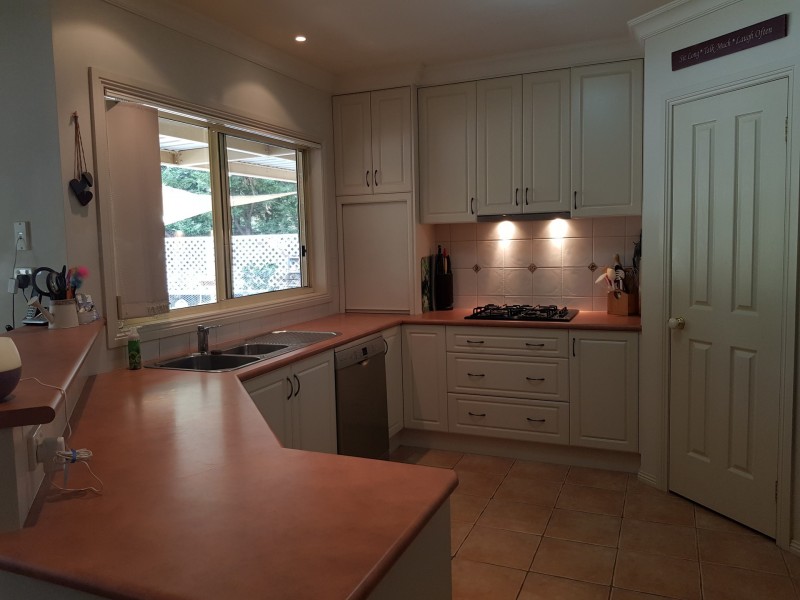 15 Kimball Court, Thurgoona NSW 2640