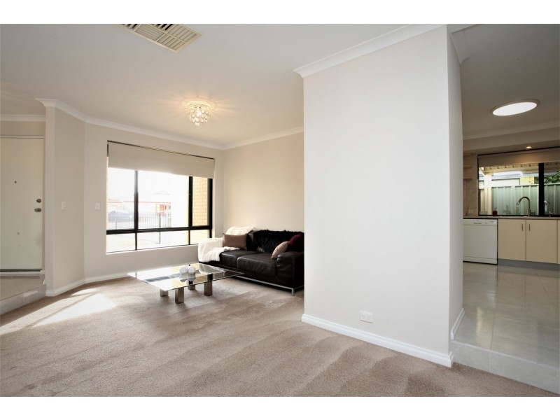 2 Hedges Retreat, Atwell WA 6164