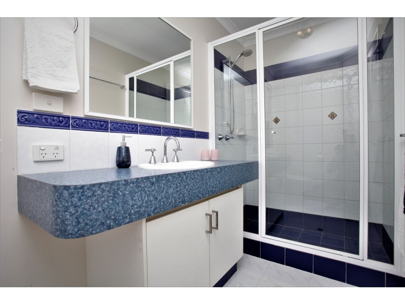 2 Hedges Retreat, Atwell WA 6164