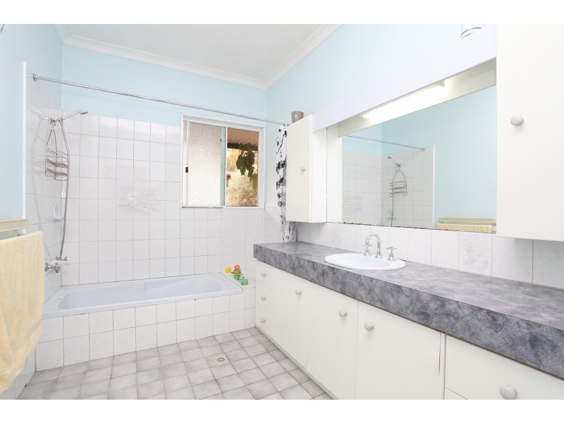 48 Teakwood Close, Lake Clifton WA 6215