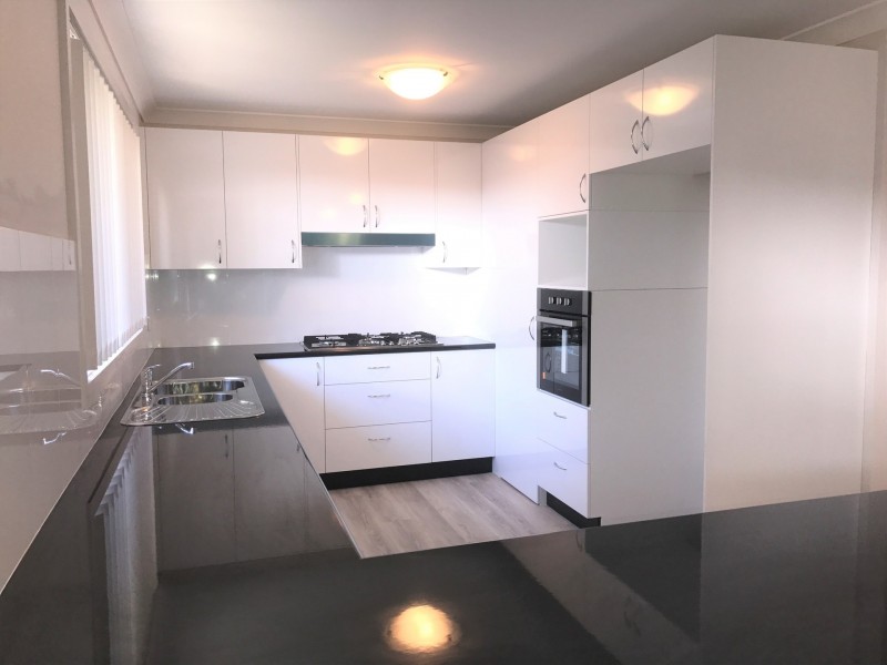 2 Huxtable Place, Goulburn NSW 2580