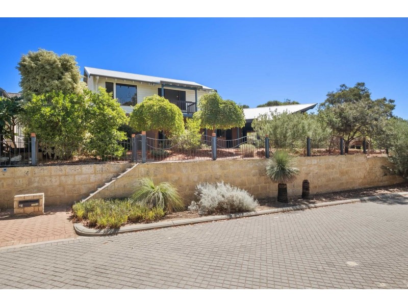 18 Cockatoo Ridge, Joondalup WA 6027