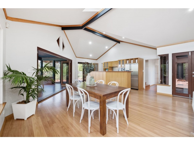 18 Cockatoo Ridge, Joondalup WA 6027