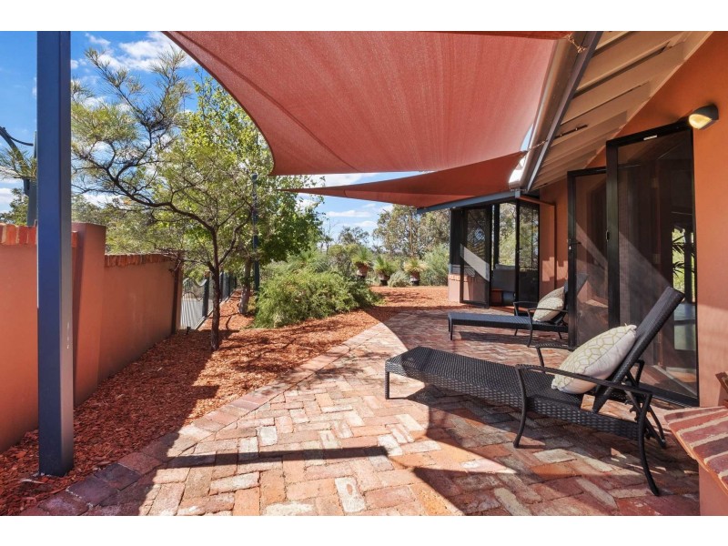 18 Cockatoo Ridge, Joondalup WA 6027