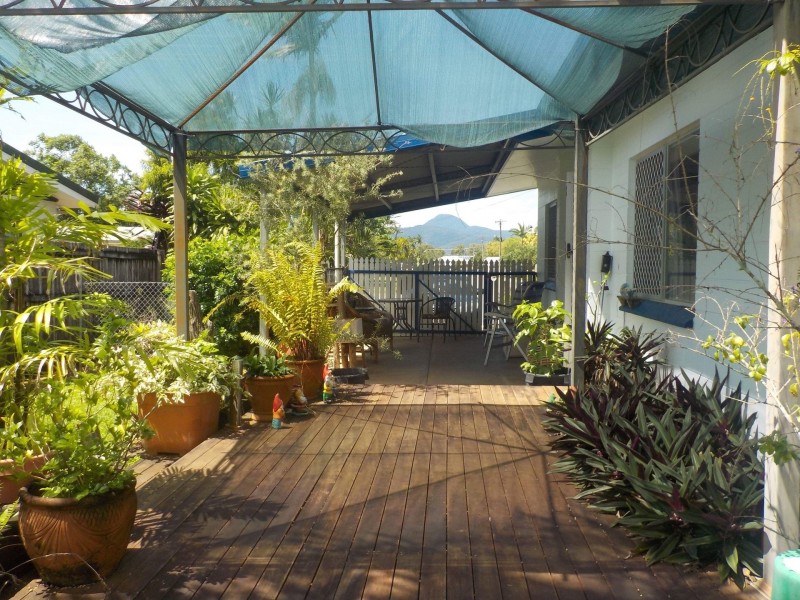 62 Rigg Street, Woree QLD 4868