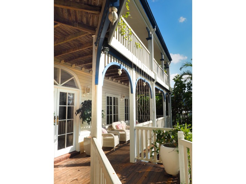 5 Moresby Street, Trinity Beach QLD 4879