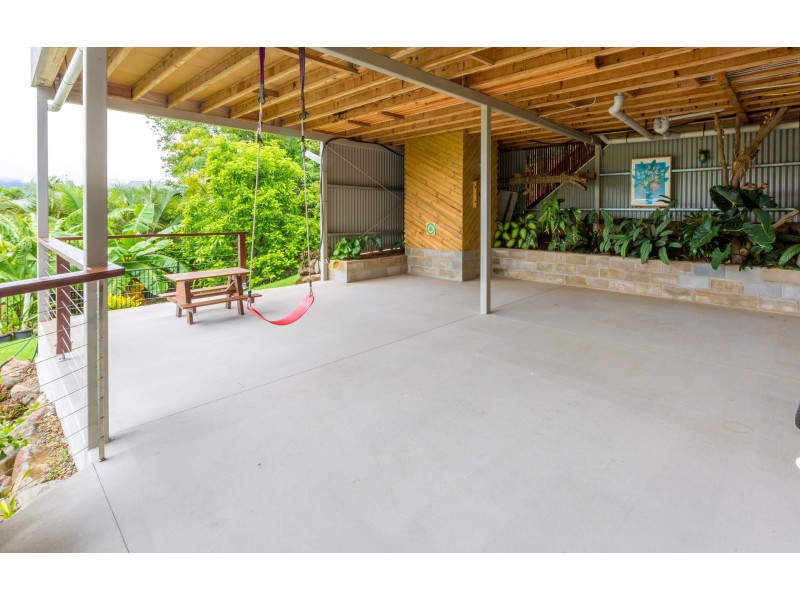 3 Raddle Court, Cannonvale QLD 4802