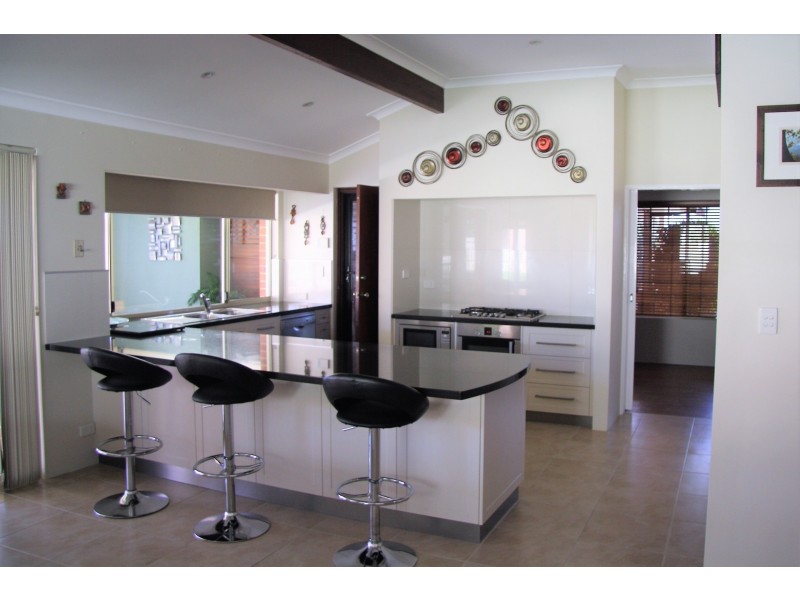 2 Taupo Glade, Joondalup WA 6027