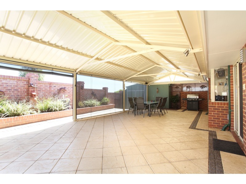 2 Taupo Glade, Joondalup WA 6027