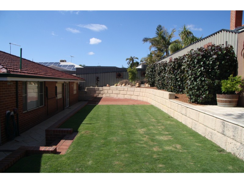 2 Taupo Glade, Joondalup WA 6027