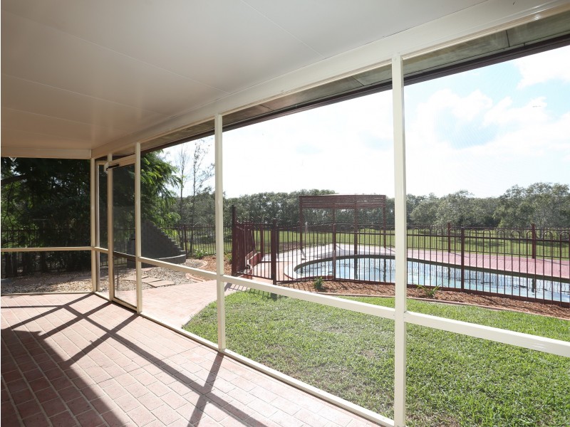 6 Yungaburra Place, Helensvale QLD 4212