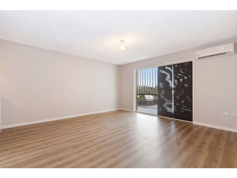 2/10 Stopford Street, Wooloowin QLD 4030