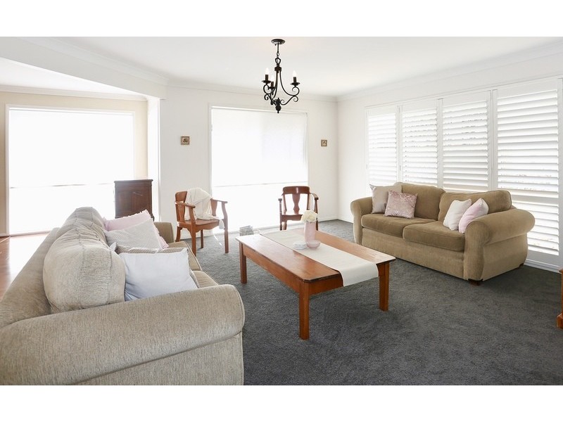 5 Chelsea Court, Carindale QLD 4152