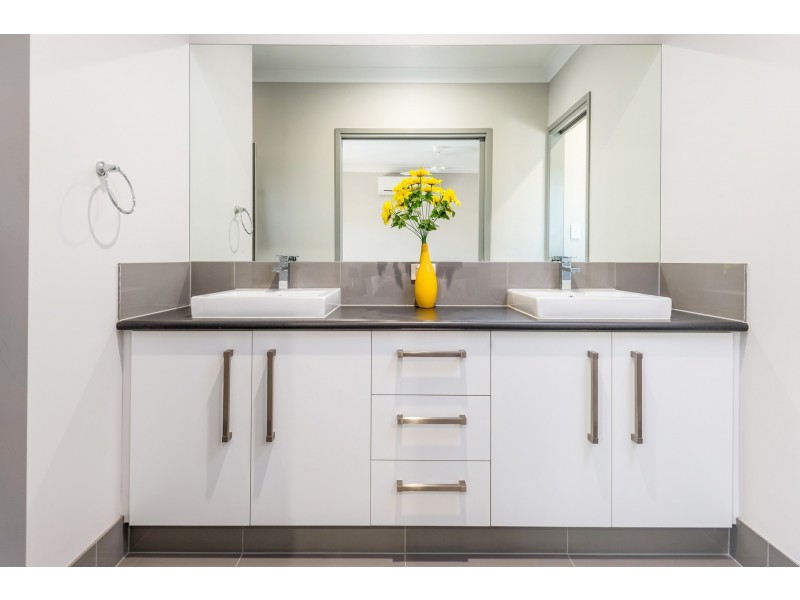 7 Newry Trail, Smithfield QLD 4878