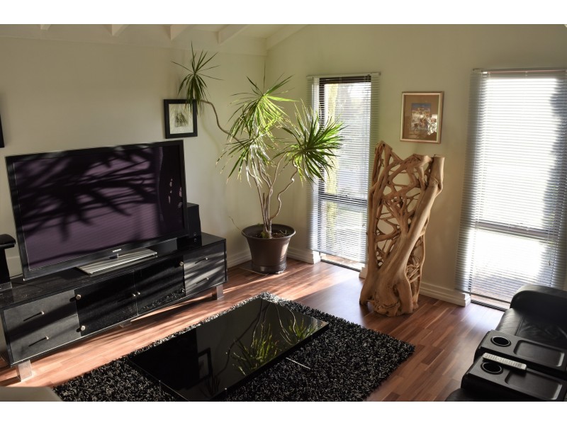 4 Hunt Lane, Kingsley WA 6026