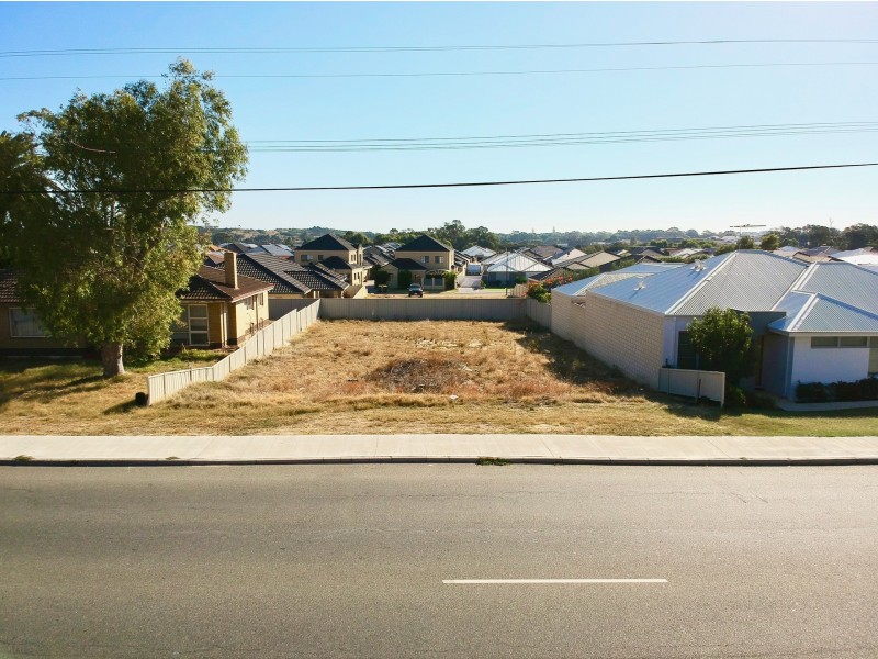 621 Rockingham Road, Munster WA 6166