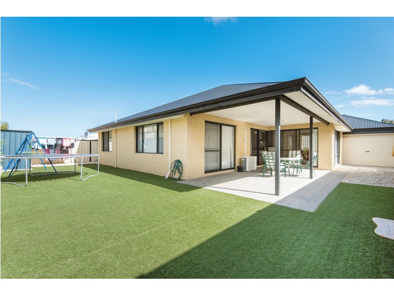 127 Liberty Drive, Clarkson WA 6030