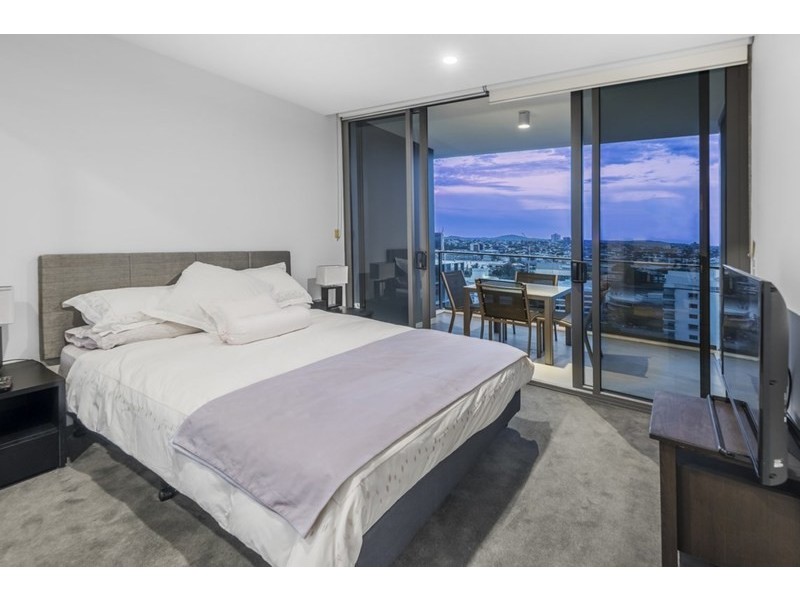 1906/55 Railway Terrace, Milton QLD 4064