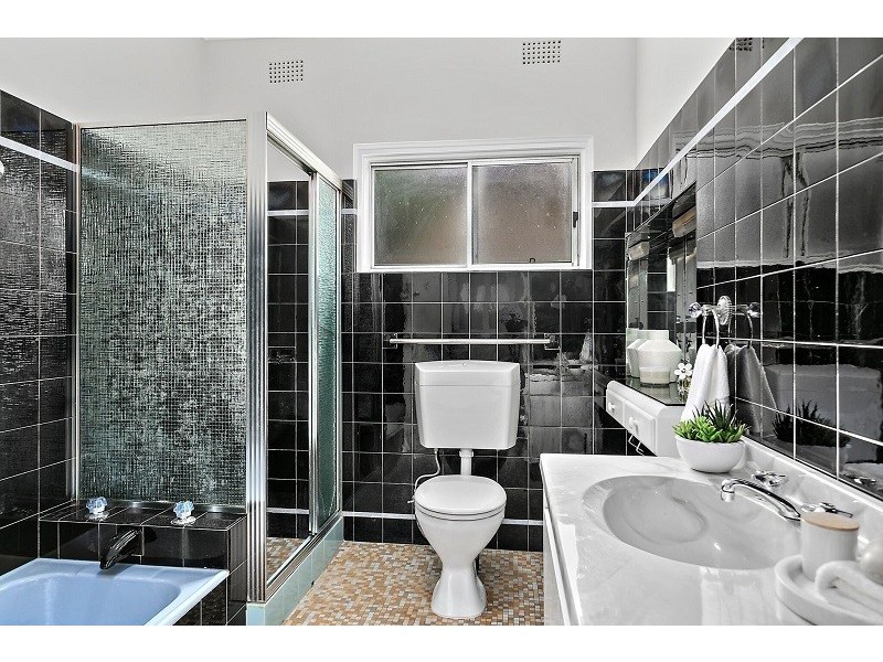 14 Cabbage Tree Lane, Fairy Meadow NSW 2519