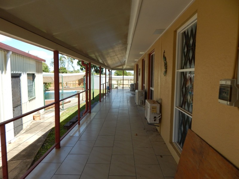 7 KARANGI ST, Rasmussen QLD 4815