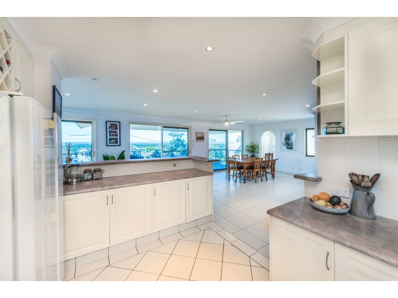 1 Somerset Avenue, Banora Point NSW 2486