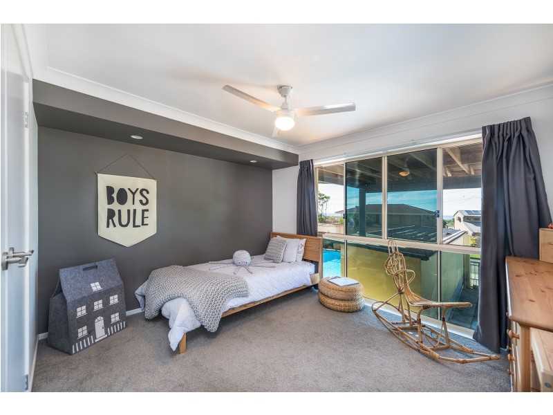 1 Somerset Avenue, Banora Point NSW 2486