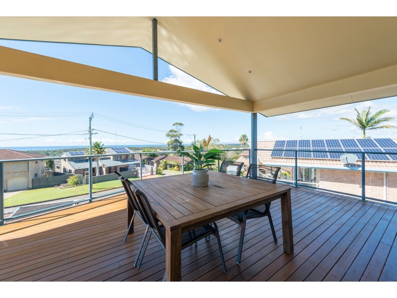 1 Somerset Avenue, Banora Point NSW 2486