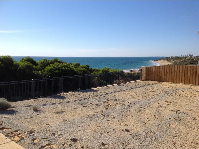10 Rubus Vista, Halls Head WA 6210