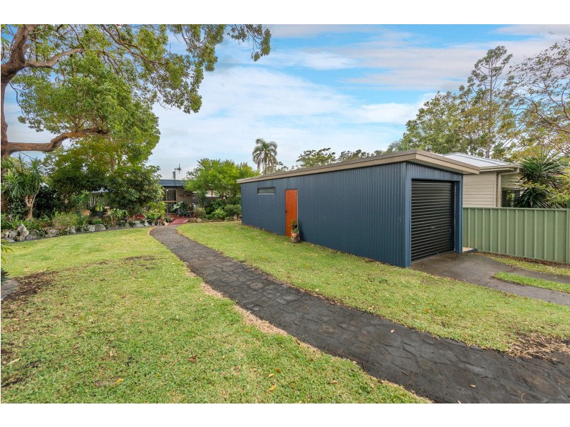 69 Old Bar Road, Old Bar NSW 2430