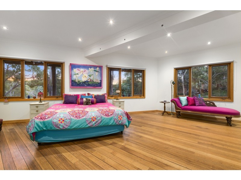 25 Sixth Street, Hepburn Springs VIC 3461